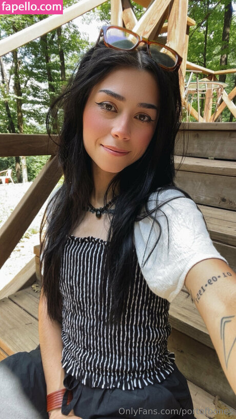 Portofbones model nice pic