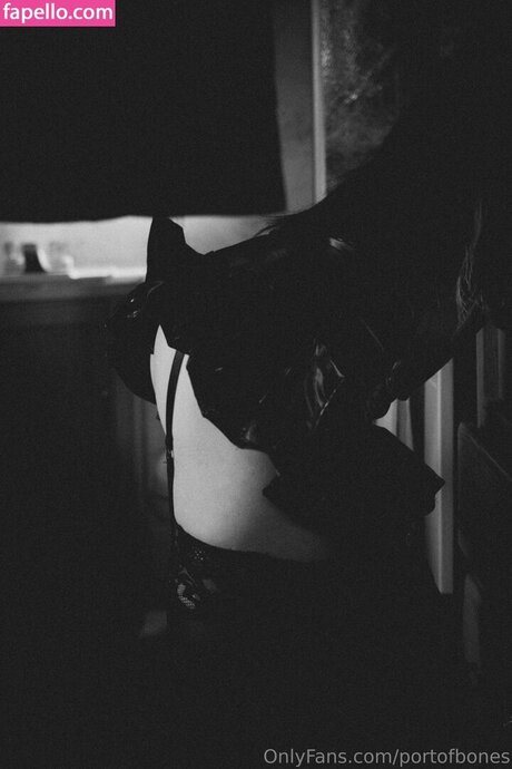 Portofbones erotic star images