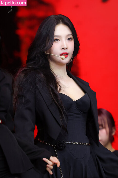 Park Soo young star exclusive images