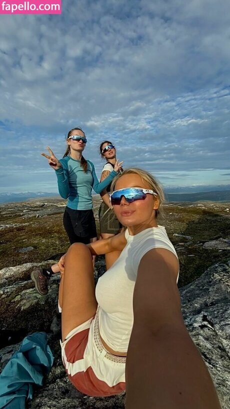 heleneelises hd pornstar pic