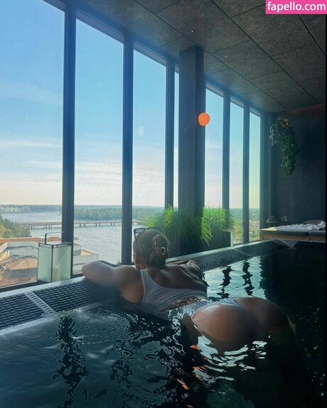 heleneelises model pornographic img