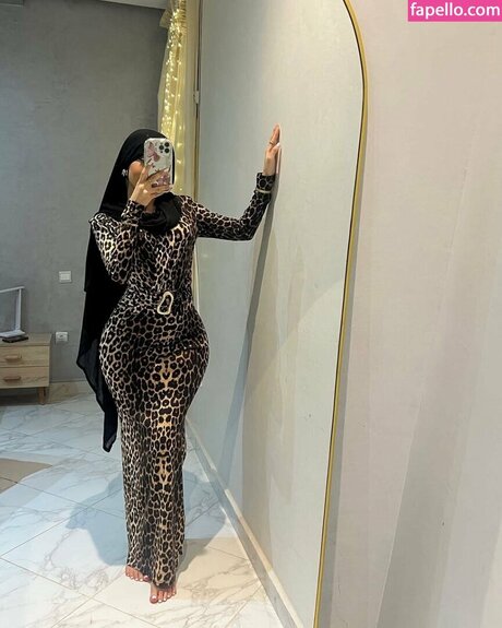 Salma Moubah model hd archive