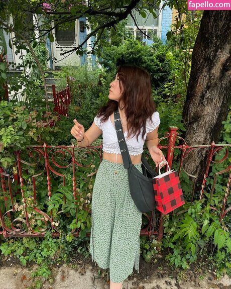 Kariwahh nudes star gallery