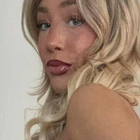 Alli High art actress img