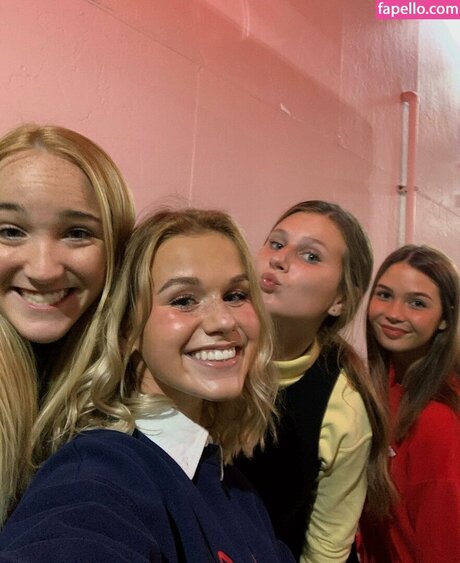 Lydia Feiler porn model gallery