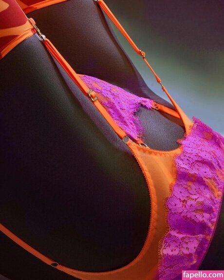 Naomi Nash top pornstar galleries