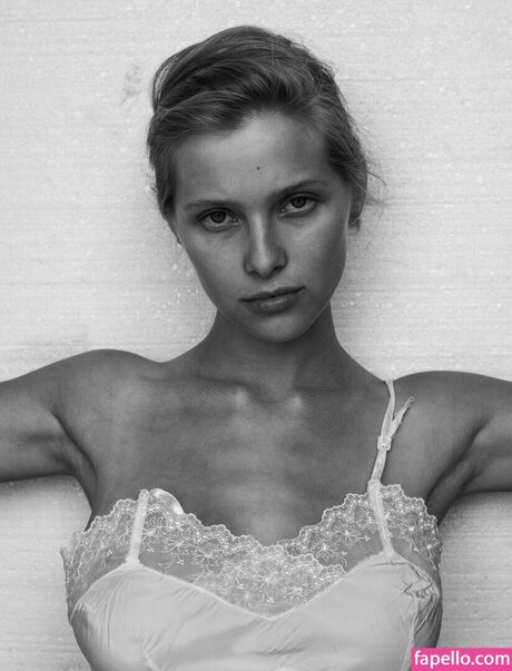 corpus onlyfans art naked picture