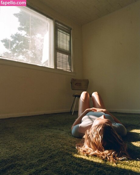 Maggie Rogers star hd pictures