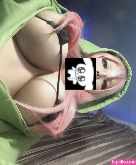 yinxxlee model naked images