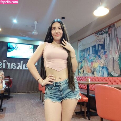 Nicole Dayana model hd pictures