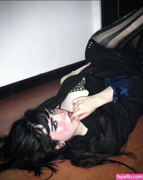 elinoiiddx star sex pictures