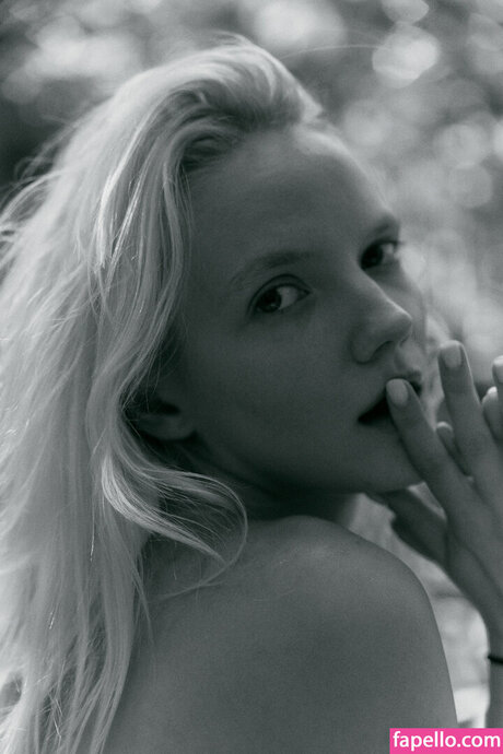 Karina Vasilishin star hot picture