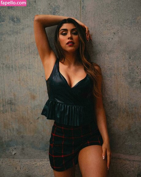 Pautips nice actress photos