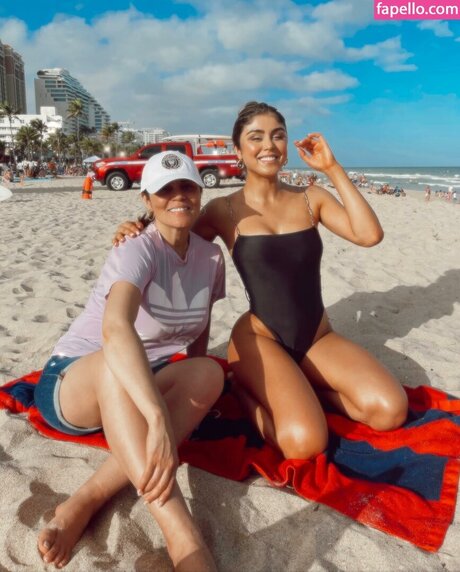 Pautips free pornstar picture