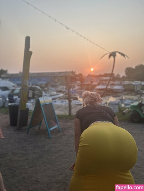 transgender onlyfans hot sexy pic