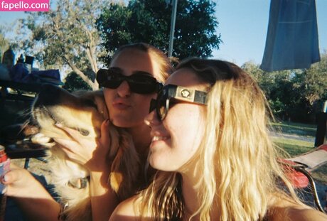 Pearl Farley model porn picture