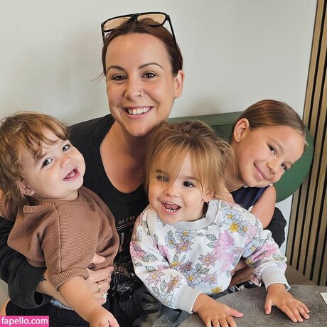 Pearl Farley pornstar archive