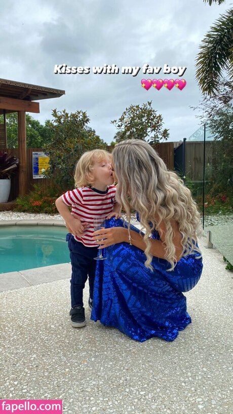 Pearl Farley pornstar erotic img