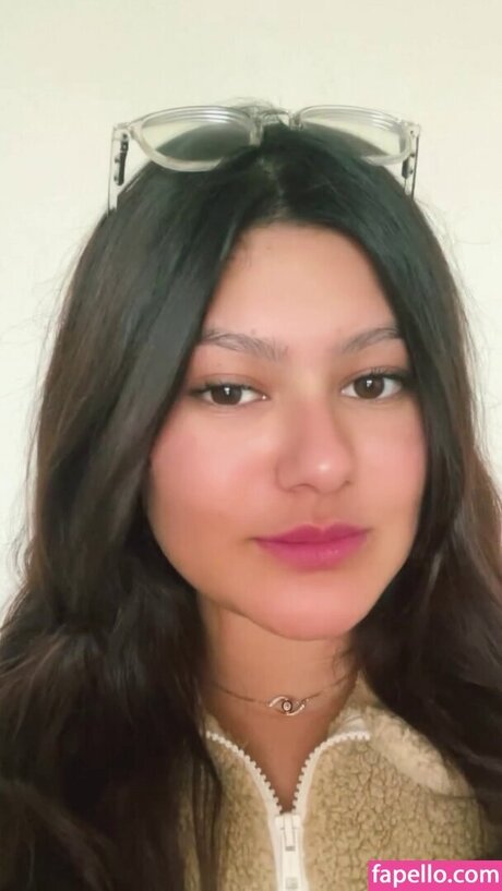 Khushi Tomar nude pornstar picture