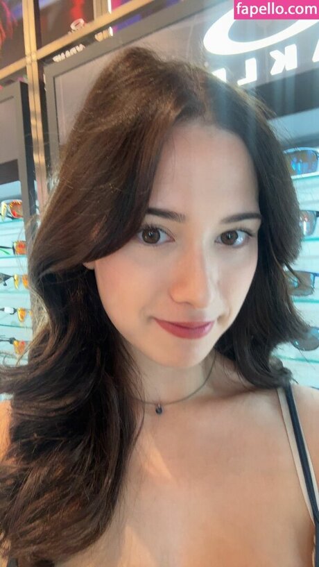 Mollyswes erotic model photos