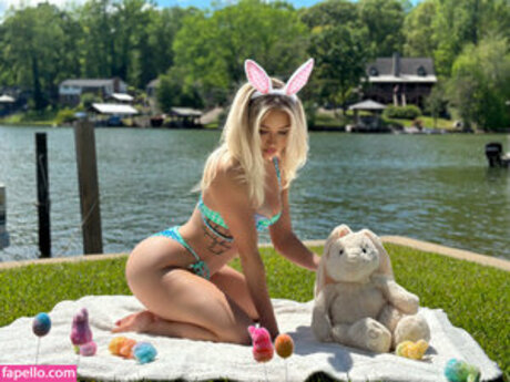 Alissa Hale exclusive star pics