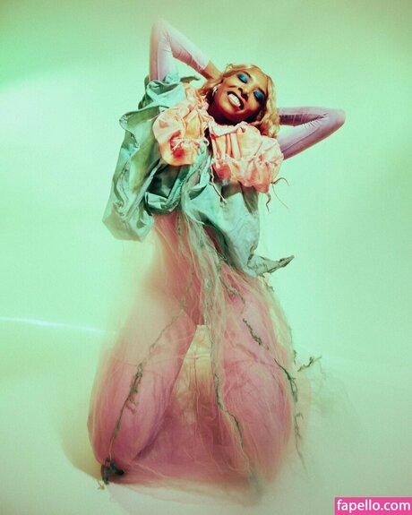 Spellling pornstar free pics