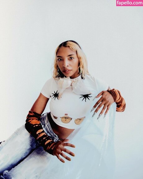 Spellling naked pornstar picture