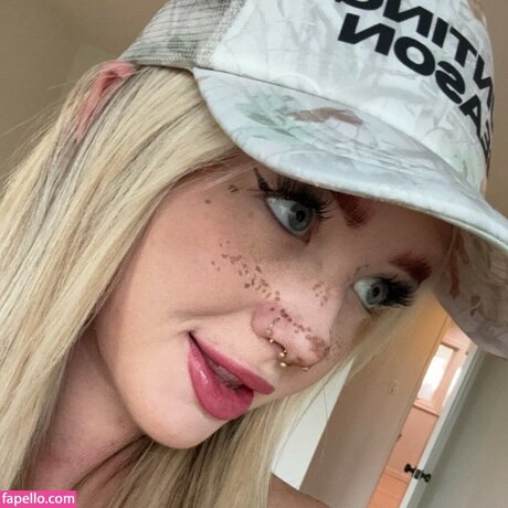 kaylamalecc pornstar nude archive