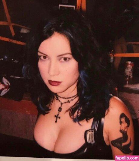 Jennifer Tilly star nude galleries