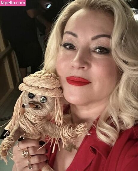 Jennifer Tilly star beautiful image