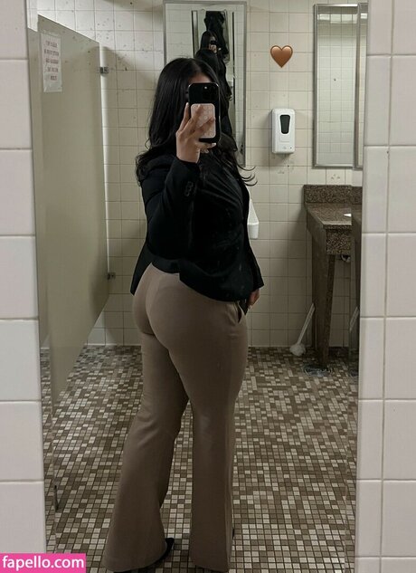 A vriell model beautiful photo