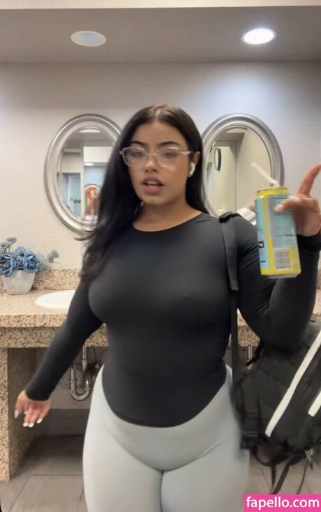 huge shemale onlyfans hot naked galleries