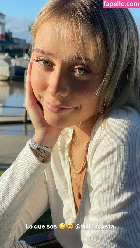 Tuli Acosta Quick model image