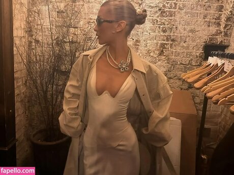 Bella Hadid perfect pornstar photos