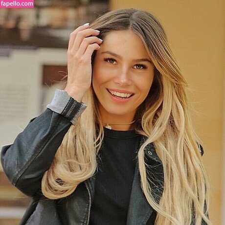 Tslanaxoxo pretty model images