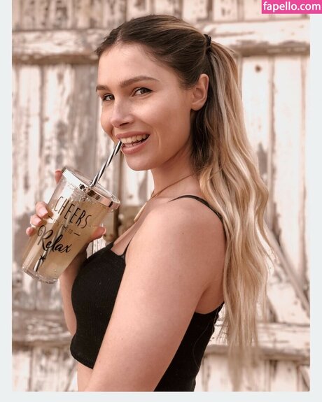 Tslanaxoxo best model pics