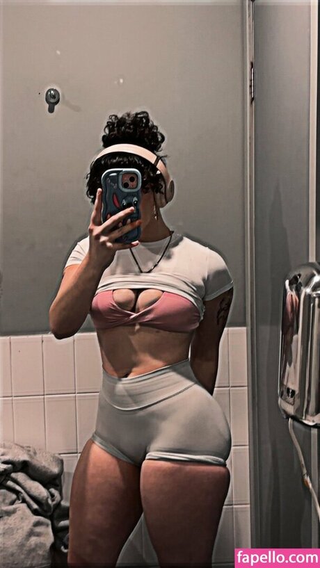 Cleoxsugar model hot pictures