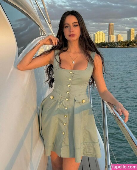 Nataly Pagano hot model img