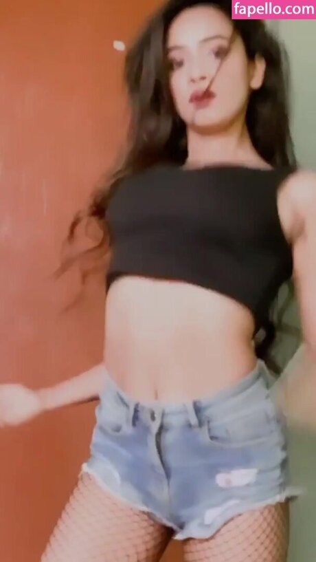 Ojasvi Sharma model porn photos