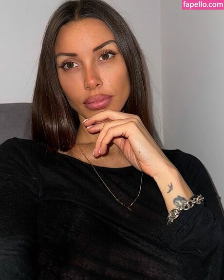 Oriana Tubiolo model nude archive