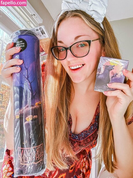 annamt1992 hot actress gallery