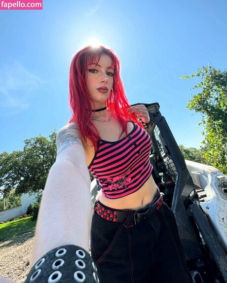 Solomonica De Winter pornstar naked pic