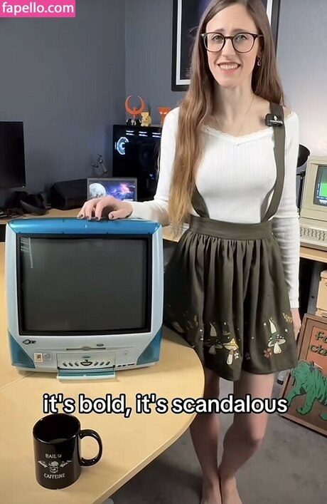 TheSiliconSiren naked pornstar image