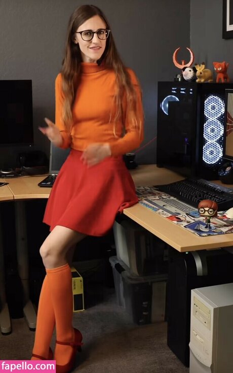 TheSiliconSiren model nude galleries