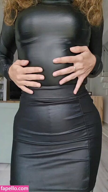 MirunaFitGirl sexy model image