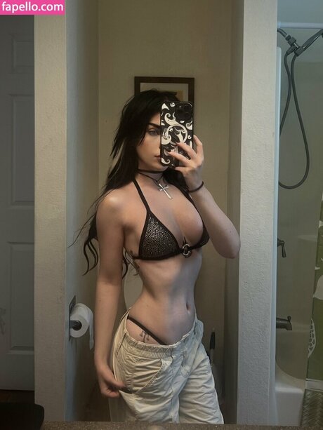 Emma Norton free actress pic