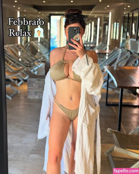 madamex93 model art picture