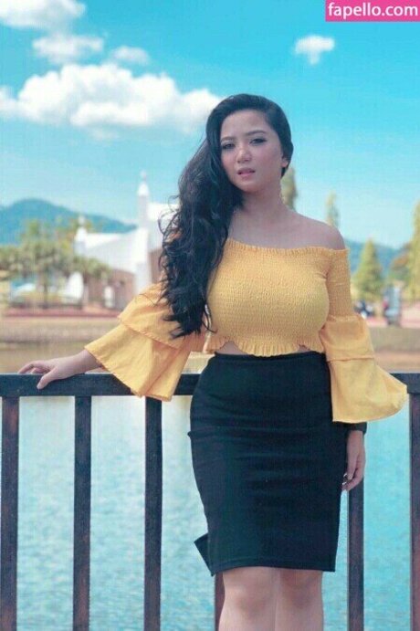 Zizi Wong high quality actress img