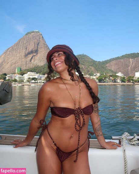 Priscila Evelyn star porn gallery