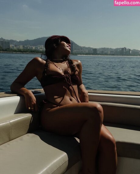 Priscila Evelyn star hot img